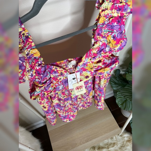 I’m a Believer “Entro” Label Hot Pink Floral Top - Size Large - Picture 3 of 11